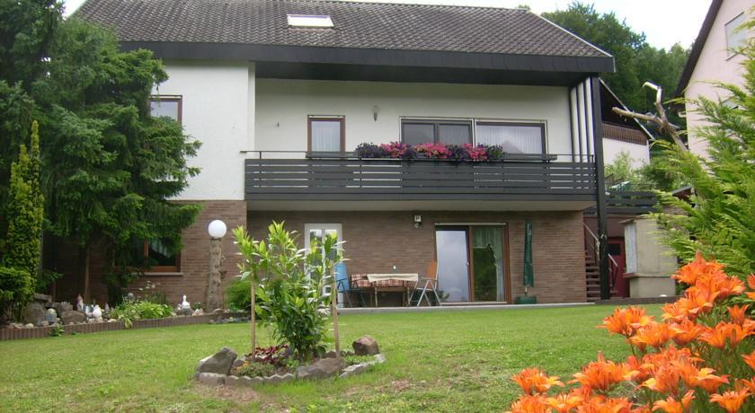Apartment Heidelsteinblick Schonau an der Brend